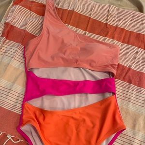 Pink Lily Radiant Sunburst Swimsuit Small